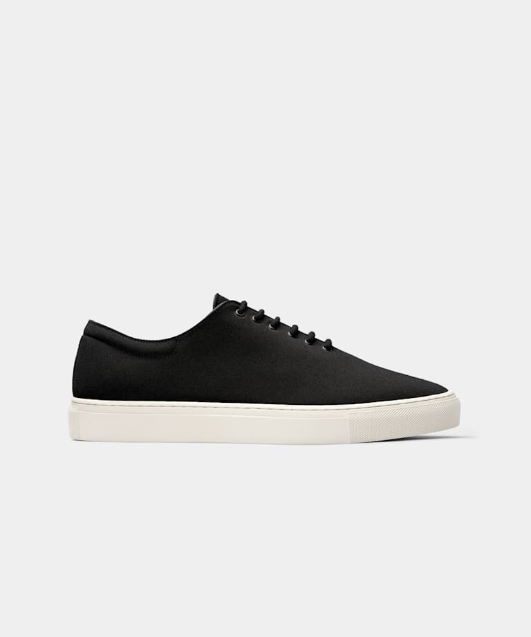 Black Sneaker